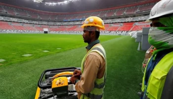 বাংলাদেশসহ দক্ষিণ এশিয়ার অসংখ্য শ্রমিকের শ্রম, ঘাম ও মৃত্যুতে গড়া দালান-কোঠাতেই হবে আগামী ফিফা বিশ্বকাপছবি: রয়টার্স